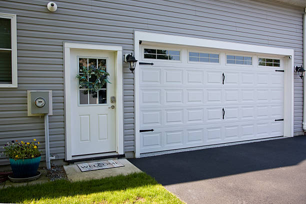 24/7 Emergency Garage Door Panel Replacement experts in Richmond, UT